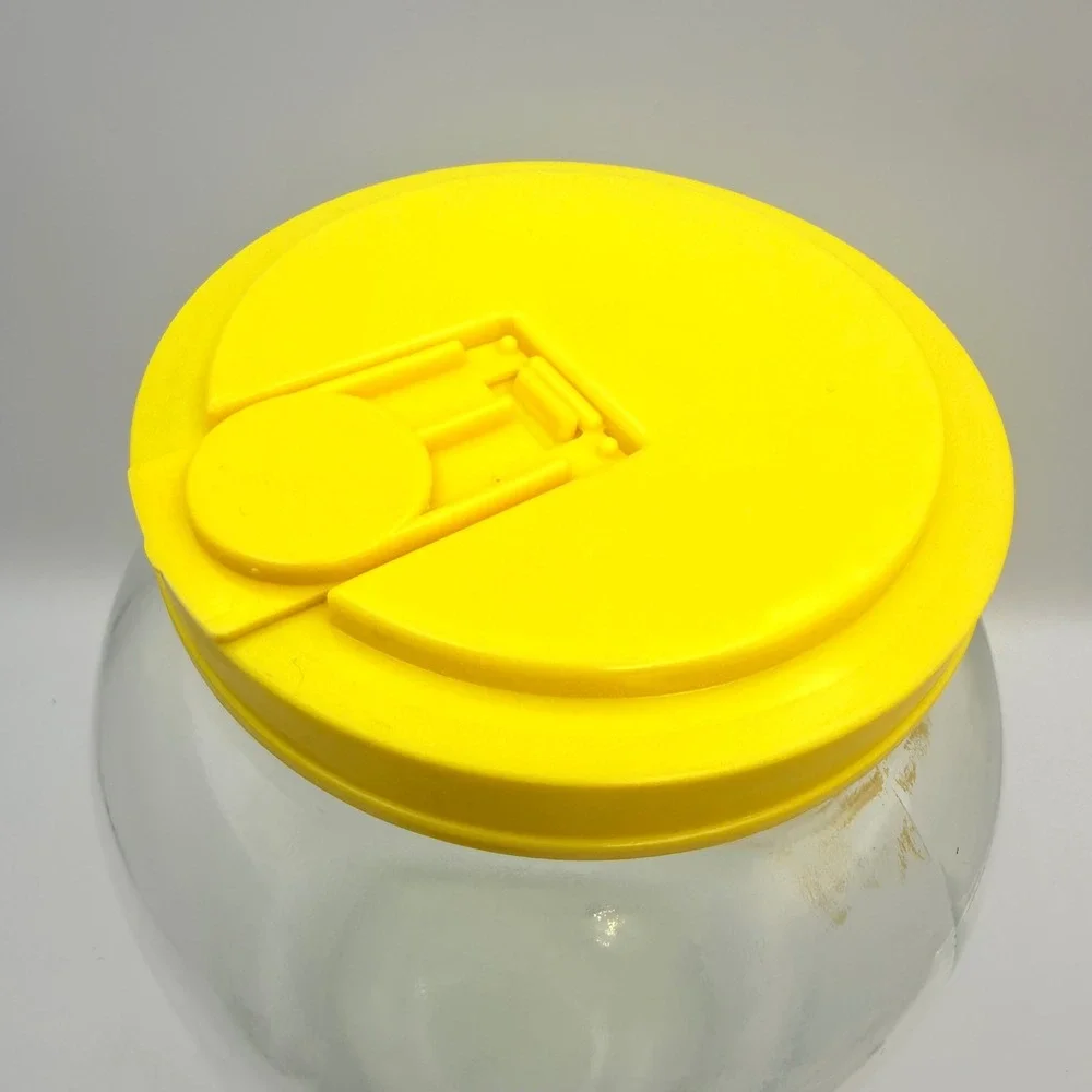Vintage Lipton Sun Tea 100 Years Centennial Jar 1890-1990 Glass Pitcher Yellow